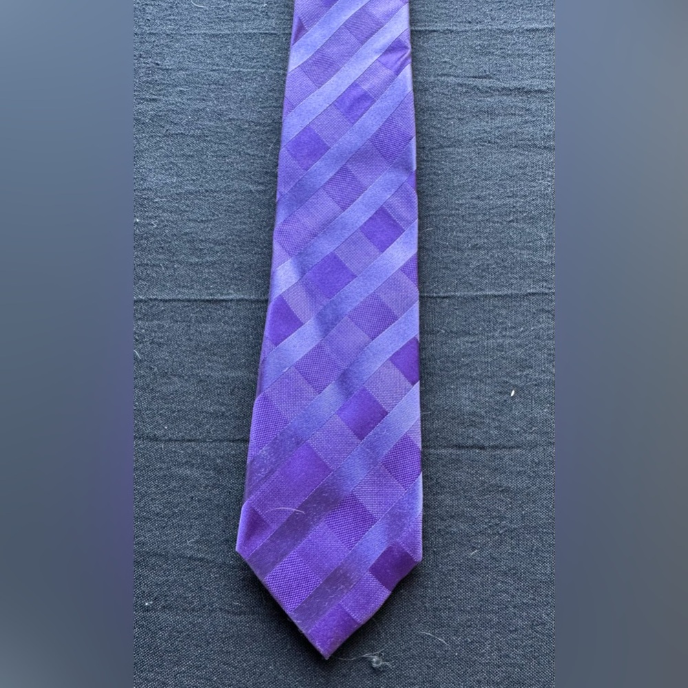 Sean John Men’s Purple Striped Tie